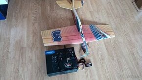 Rc lietadlo  + vysielac spektrum dxs - 1