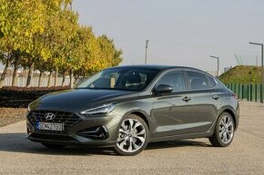 Hyundai i30 Fastback 1.5 T-GDi mHEV iMT Style