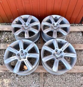 5x108 R17 originál alu disky Volvo - ET 42