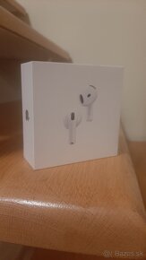 Apple airpods 4