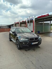 X5 e70