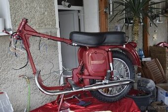 JAWA ČZ 175 Vidlica