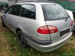 Avensis combi Sedan LIFTBACK 98-02 Náhradné diely