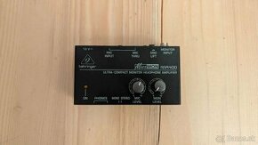 Slúchadlový zosilňovač Behringer MA 400 MICROMON