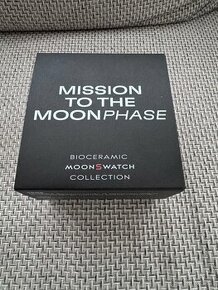 Omega X Swatch Mission to The Moonphase (snoopy)