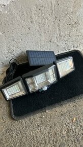 Solárna lampa 50w + senzor pohybu + diaľkový ovládač