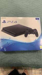 PS4 SLIM 1TB