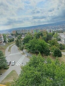 SKVELÁ PONUKA GARZÓNKA S LOGGIOU  V SUPER LOKALITE