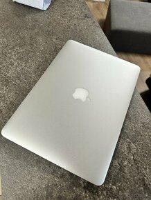 MacBook Air - 1