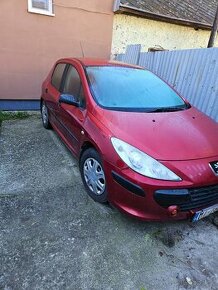 Peugeot 307  rv2005   155000 km.      1300Eur