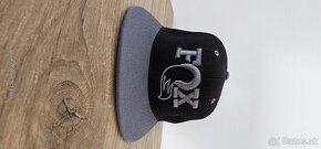 ŠILTOVKA FOX SNAPBACK