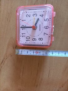 retro budík Quartz mini square