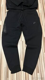 Nike tech fleece tepláky