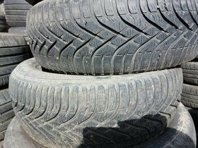 Predam zimne pneu 2x 185/60R15 Kleber