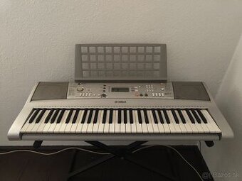 Klávesy Yamaha PSR E303