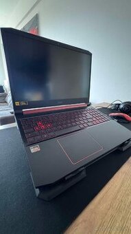 Herny Acer NITRO 5