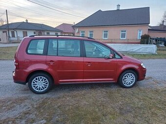 Predám VW Touran 1.9TDI PD DPF, 77kw,automat DSG 7kvalt,rok - 1