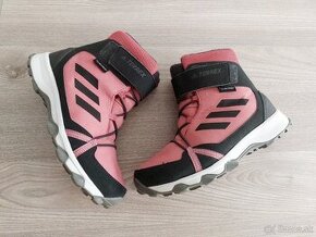 Zimne technicke cizmy Adidas 35,5