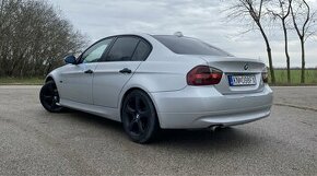 Rozpredám BMW E90 320i 2005 110kw A/T