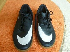 NIKE halovky, c. 37,5