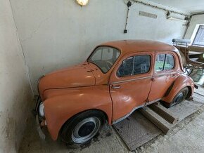 Renault 4 CV - 1