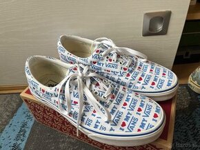 Vans tenisky