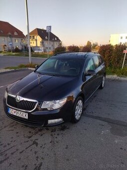 Škoda Superb 2012