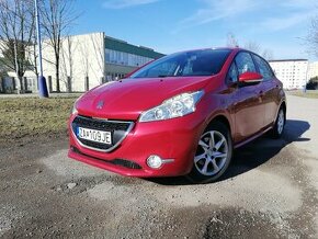 Peugeot 208 1.2 benzín