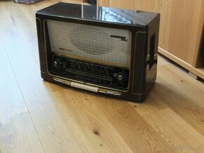 GRUNDIG 4040W/3D--pro znalce velmi vzácný model..