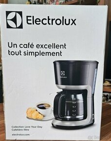 Prekvapkávací kávovar Electrolux EKF3300