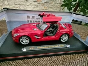 Mercedes Benz SLS AMG - 1