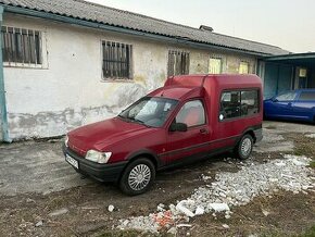 Ford fiesta courier