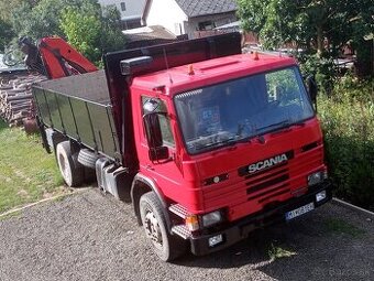 Scania dvojstranný výklapač s hydraulickou rukou