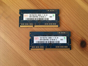 Hynix 2x1GB DDR3 SO-DIMM 8500s (1066MHz).