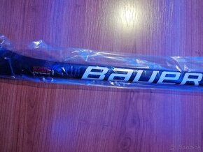 Bauer S23 Vapor X3 Grip INT - kompozitová hokejka