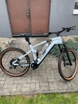 Predám elektro bicykel Cube stereo 120 2023