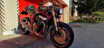 Cafe Racer