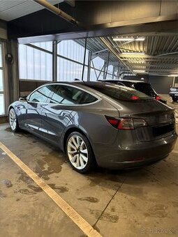 Tesla model 3 long range AWD 75kWh