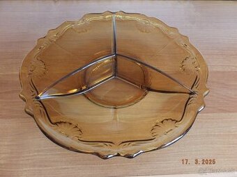 Art Deco krásný ambrový dělený tác, průměr 24,5 cm.