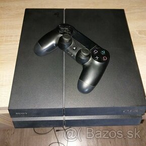 PlayStation 4 + dva ovladace - 1