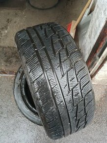 2x zimné pneumatiky 215/45 R 16