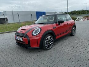 Mini Cooper SE elektro/elektrický - 1