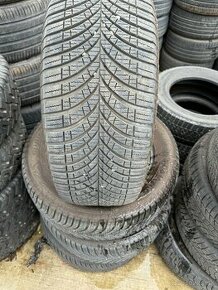 Goodyear 235/55 r17 - 1