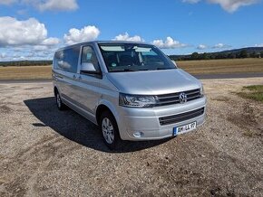 VW Caravelle 2.0 TDi, 103kW, 2012