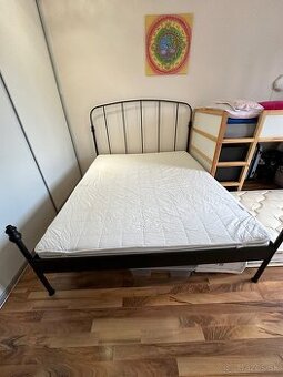 Predam postel IKEA 160x200 bez matraca