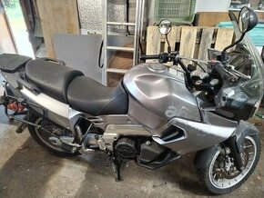 Aprilia ETV 1000 Caponord