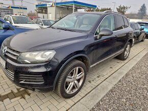 Predám Volkswagen Touareg II 3.0 TDI 176 KW r.v.2010..Tažné