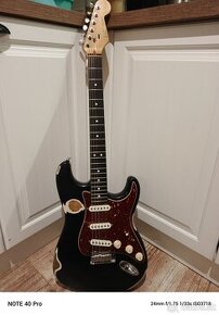 Predám Fender stratocaster relic 1984 , USA