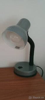 Stolová lampa