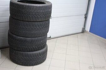 gumy 305/40 R22 115V XL - 1